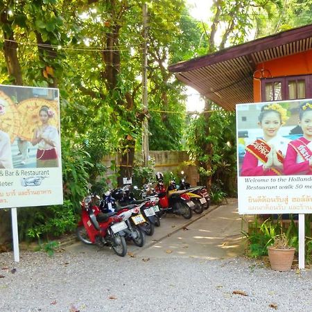 Hollanda Montri Guesthouse Chiang Mai Exterior foto
